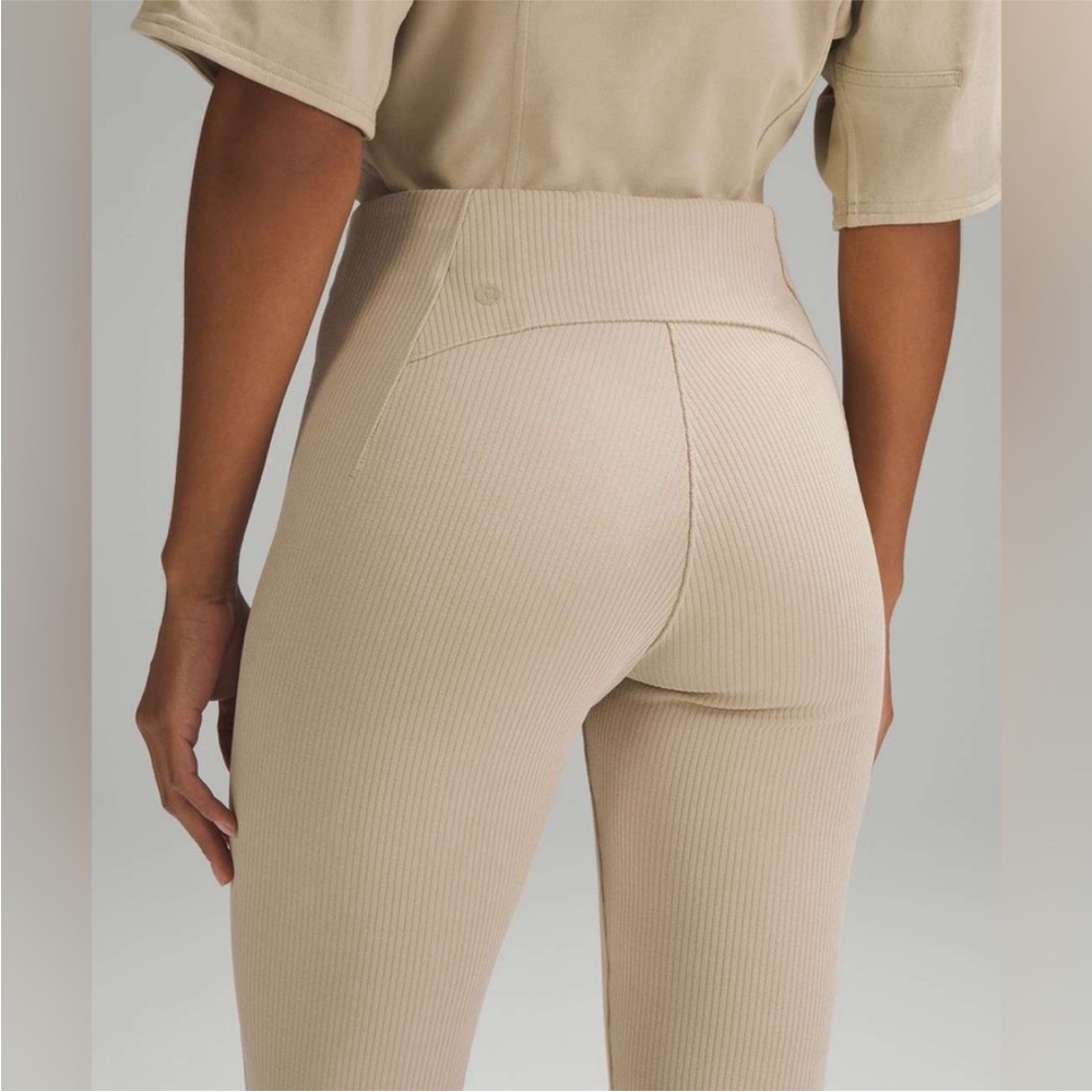 Lululemon Ribbed Softstreme Zip-Leg High Rise Cropped Pants size 14 Trench NWOT - Picture 3 of 12